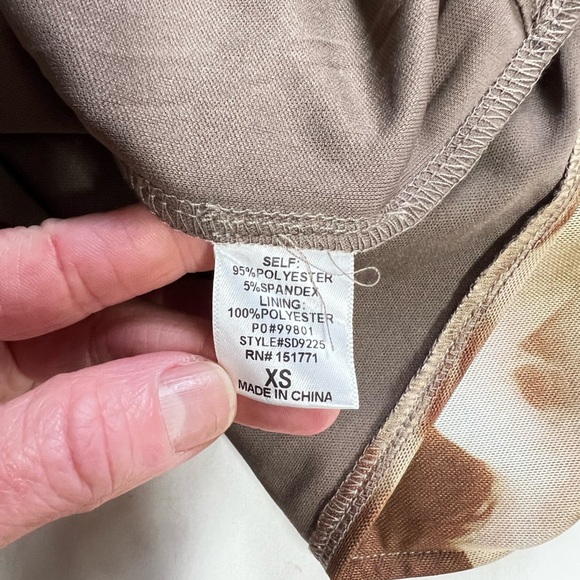 LE LIS Brown and cream mesh abstract print maxi‎ dress size XS - Picture 14 of 16